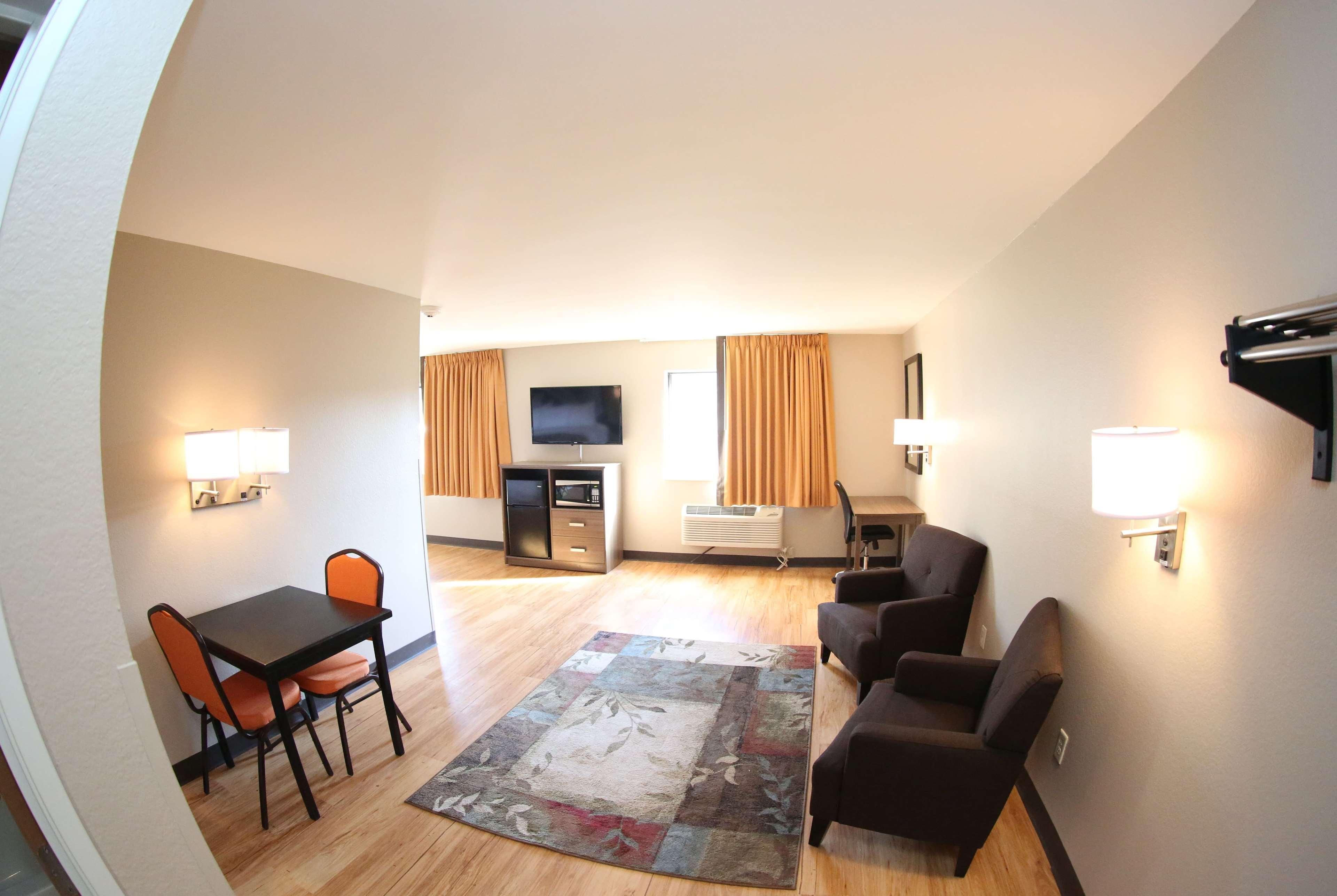 Super 8 By Wyndham Portsmouth Hotel Rosemount Exterior foto